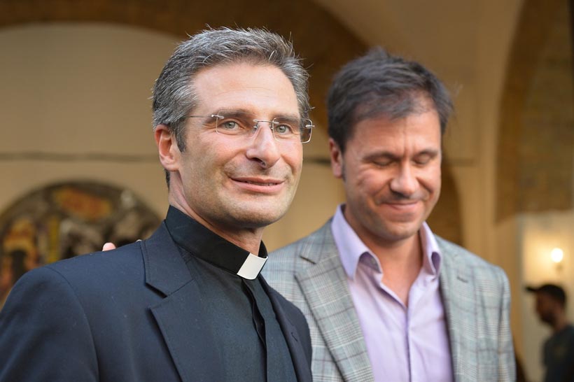 Krzysztof Charamsa y su pareja Eduard Planas