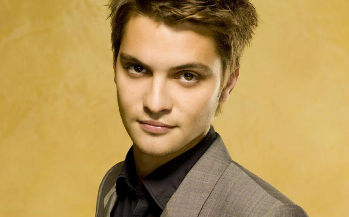 Luke Grimes sale de la exitosa serie True Blood