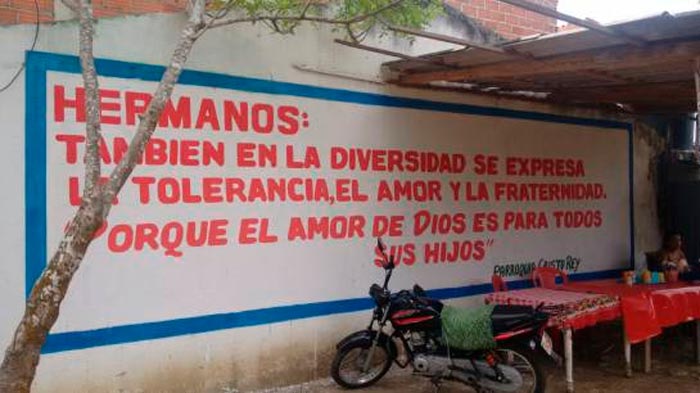 Mural homof&oacute;bico genera controversia, Mural homof&oacute;bico genera controversia, El Poblado en Historias