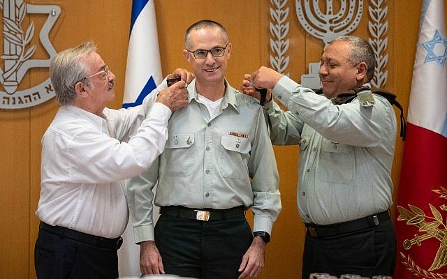 primer general abiertamente gay, El Ejército Israelí nombra el primer general abiertamente gay, El Poblado en Historias