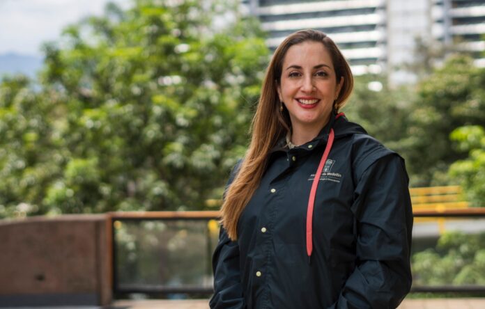 Secretaria de Turismo Ana Maria Lopez Acosta