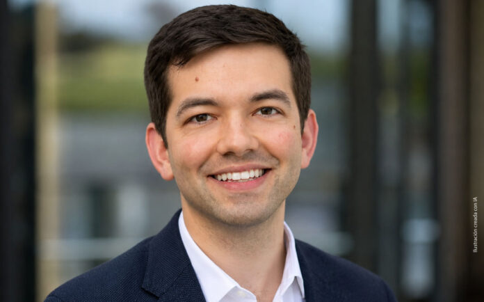 Matthew Vines, escritor y activista estadounidense, autor de la columna 